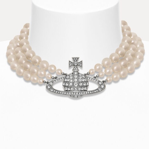 Vivienne Westwood Jewelry - Vivienne Westwood Three Row Pearl Pearls Bas Relief Choker Cream White Necklace